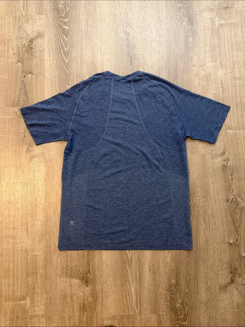 Lululemon Large Metal Vent Tech Crew Neck Short Sleeve Casual Athletic Shirt